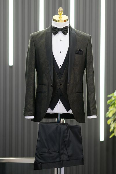 AKÇAYLAR Slimfit Tuxedo Suit with Shawl Collar Vest and Bow Tie Paisley Patterned Trousers Combination