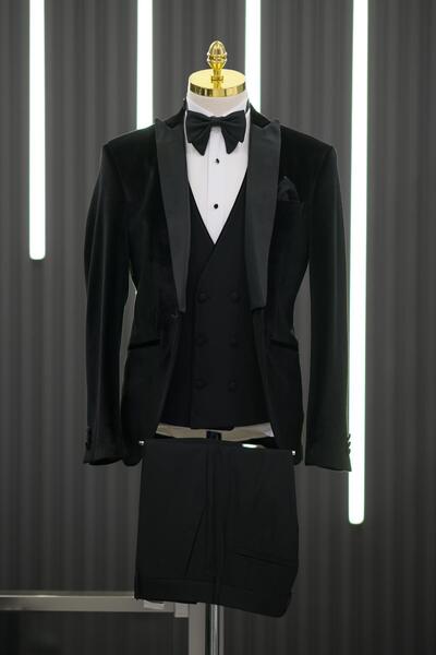 TORRES Regular Fit Swallow Collar Double Slit Velvet Tuxedo Suit