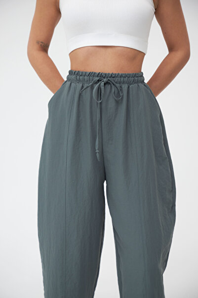 Laluvia Khaki Pocketed Ayrobin Shalwar Trousers