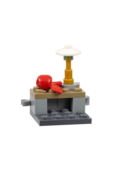 LEGO Micro Structures - Avengers (Day 19) - Table with Lamp and Apple