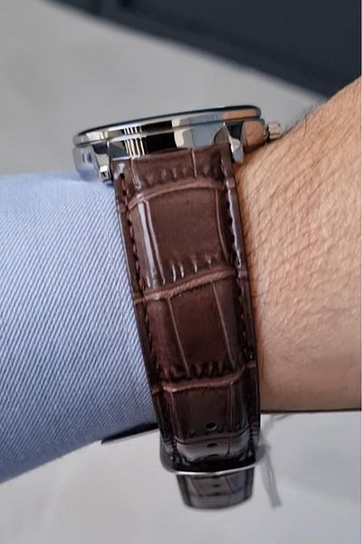Casio Brown Leather Strap Calendar Men's Wristwatch
