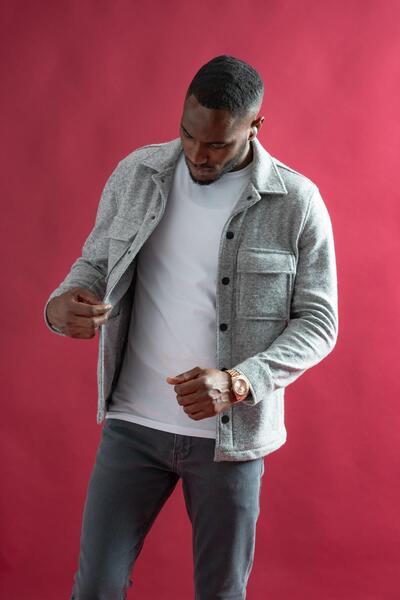 Sır Sir Slimfit Спортивний короткий піджак з застібкою на кнопках, боковими кишенями, без підкладки та коміром