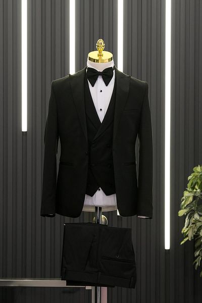 AKÇAYLAR Slimfit (Skinny Cut) Patterned Pointed Collar Tuxedo Suit with Vest and Bow Tie