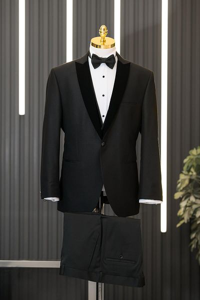 AKÇAYLAR Slimfit Dobby Swallow Velvet Collar Tuxedo Suit with Vest and Bow Tie