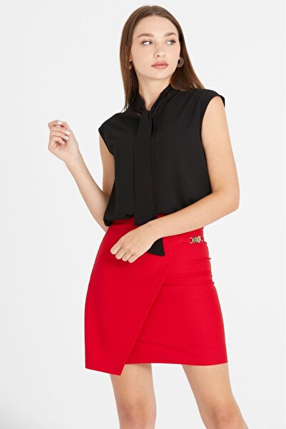 BUTAMY AKSESUARLI KIRMIZI ETEK