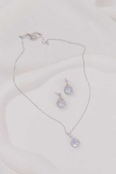 Sacha Accessories Damla Formlu Taşlı Gümüş Set Kolye