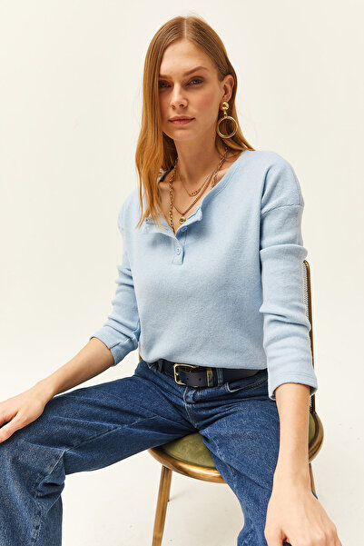 Olalook Woman Baby Blue Buttoned Raised Loose Pullover KZK-19000721