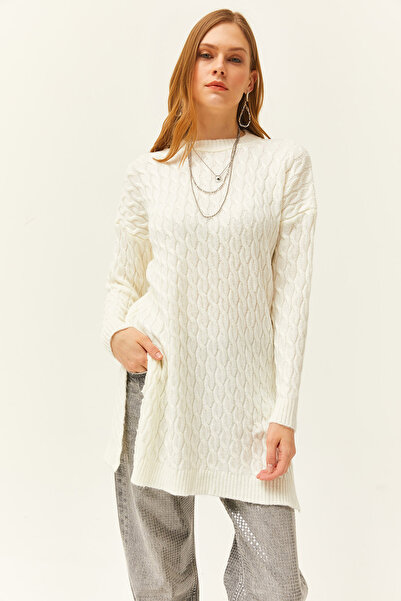 Olalook Dámský pletený svetr Ecru pletený oversize s bočním rozparkem KZK-19000761