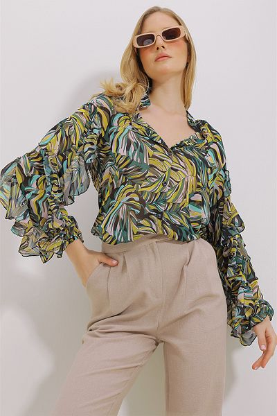 Trend Alaçatı Stili Grünes Chiffon-Hemd mit Richterkragen und Volantärmeln für Damen ALC-X11478