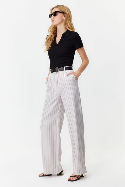 Trendyol Collection Szürke, magas derekú, széles szárú/széles szárú csíkos szövött nadrág TWOSS22PL0100