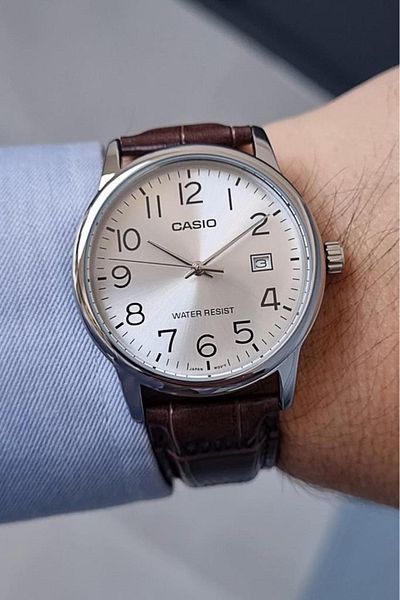 Casio Brown Leather Strap Calendar Men's Wristwatch