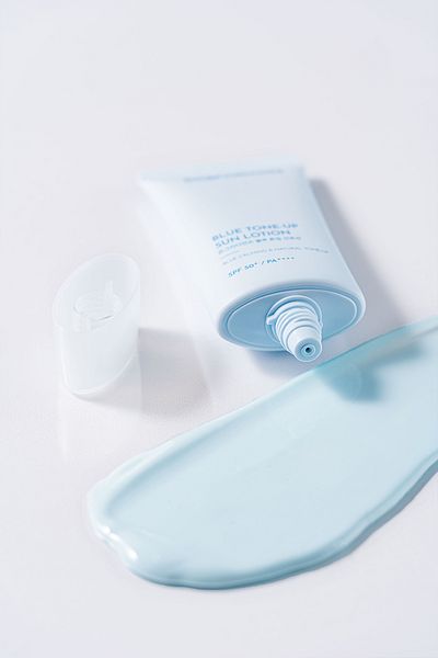 Ongredients Vi̇oni̇ne - Blue Tone-Up Sun Spf50 and Pa 50 Lotion