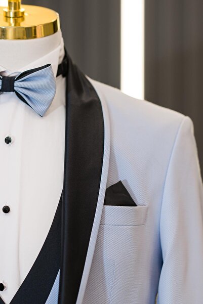 AKÇAYLAR Костюм-смокінг з регулярним кроєм, рукавами з манжетами, коміром-шалкою та бабочкою