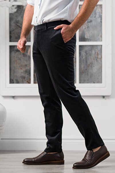 APARTRO Регулярний крій, тонкі ребристі штанини, бічні кишені, щільна тканина, вельветові штани