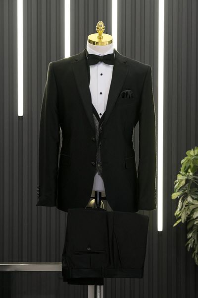 AKÇAYLAR Shiny Fabric Mono Collar Regular Cut Tuxedo Suit with Vest and Bow Tie
