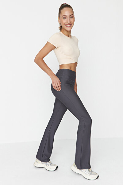 Trendyol Collection Dunkelanthrazitfarbene, schnurgebundene, gestrickte Yoga-Sportstrumpfhose mit spanischen Beinen TWOAW23TY00011