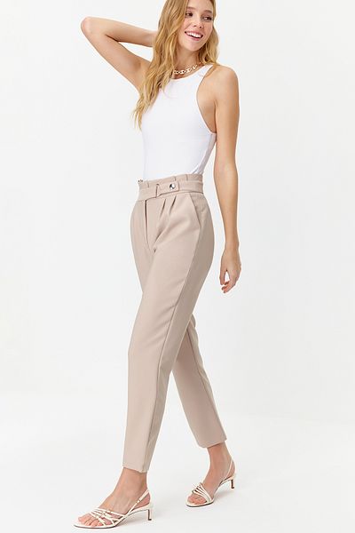 Trendyol Collection Світло-коричневі морквяні плісировані ткані штани TWOSS20PL0131