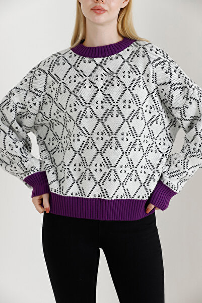 VEGENZE Women's Ecru Black Geometric Patterned Oversize Thick Knitwear Sweater