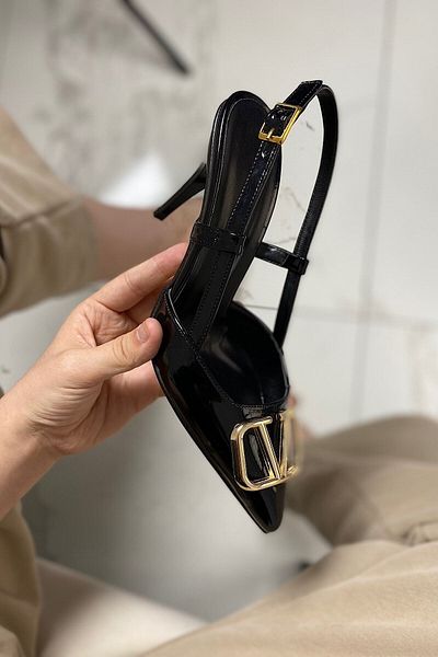 SHOEBELLAS Dámské boty na podpatku Avent Black Buckle
