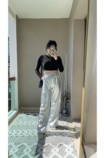 Zilolafashionhouse Sırt Dekolteli zincir detaylı bluz