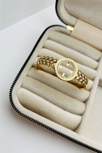The Collection Anti-tarnish Steel Quarter Clamp Bracelet Leaf Quarter Bracelet