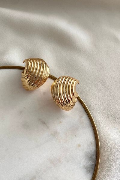 gaila design Steel Gold Color Oyster Earrings