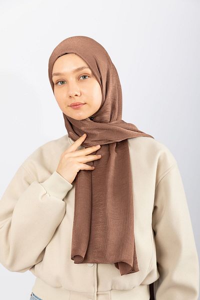 hijabchi Σατέν Σαλιάρα