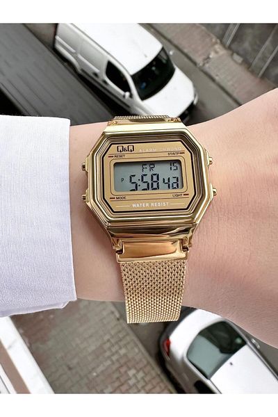 Q&Q Vintage Digital Women's Straw Cord Wristwatch