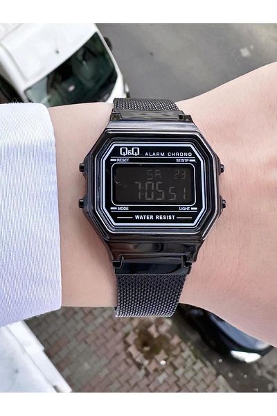Q&Q Vintage Digital Women's Straw Cord Wristwatch