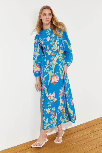 Trendyol Modest Φόρεμα Saks με λουλουδάτο μοτίβο με υφαντό λινό look TCTSS24EB00102