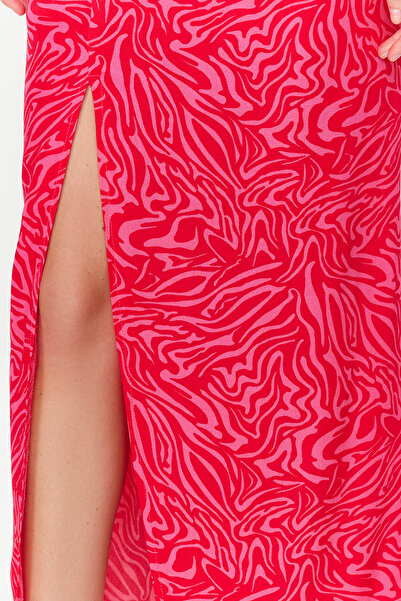 Trendyol Collection Rózsaszín maxi hosszúságú szövött szoknya - állatmintás és hasított részletek TWOSS24ET00003