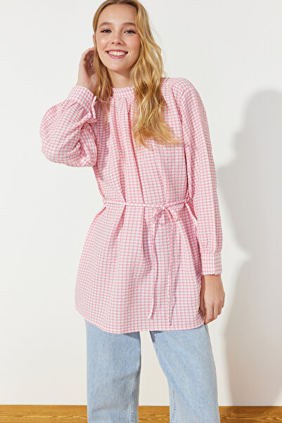 Trendyol Modest Dusty Rose Belted Woven Seersucker Plaid Tunic TCTSS24UK00014