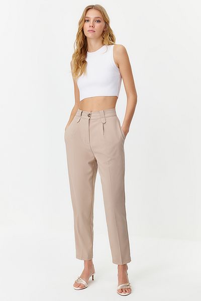 Trendyol Collection Светлокафяв панталон от поливискозен плат Twoss22Pl0280 с висока талия и моркови