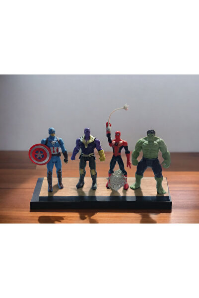 Ailenizin Oyuncakçısı 4'LÜ AVENGERS KAHRAMAN 17 CM IŞIKLI İTHAL KALİTELİ SET