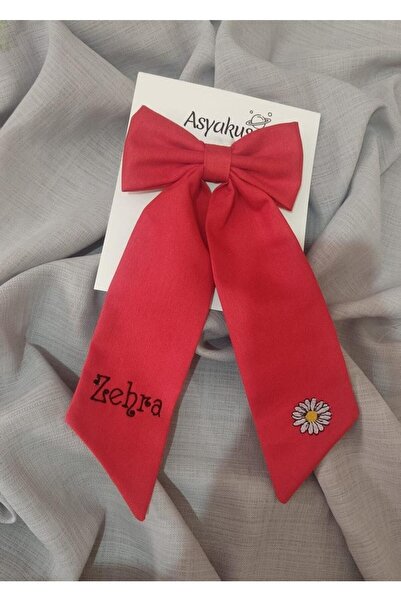 asyakuş إبزيم أوتوماتيكي بفيونكة حمراء مطرزة بالاسم والبابونج