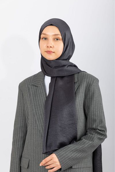 hijabchi Σατέν Σαλιάρα