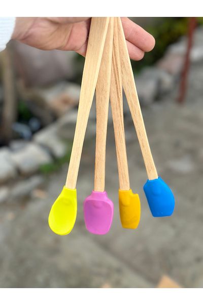 HediyeKöşkü طقم ملاعق سيليكون صغير مكون من 4 قطع