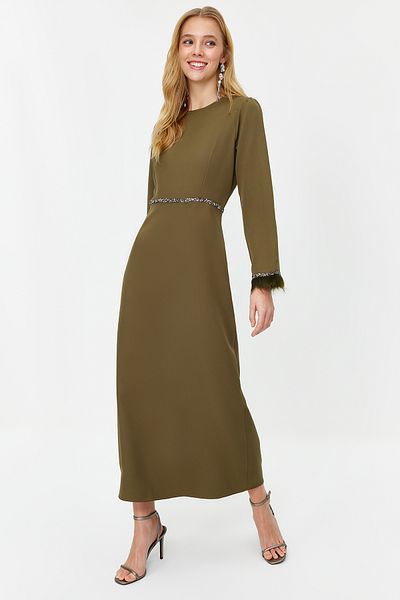 Trendyol Modest Βραδινό φόρεμα με πέτρα και μανσέτα από χακί TCTSS23DB00039
