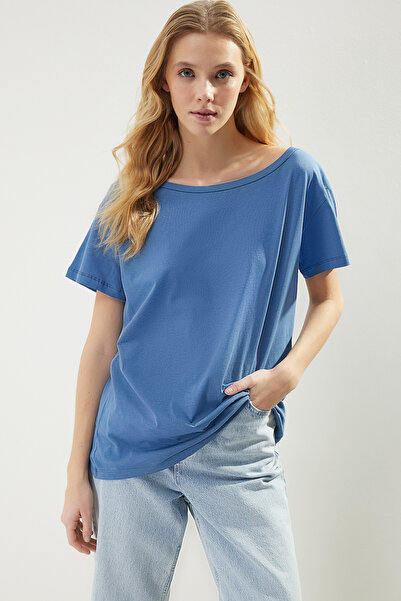 Trendyol Collection Indigo 100% bavlna Boyfriend Boat Neck Pletené tričko TWOSS20TS0140