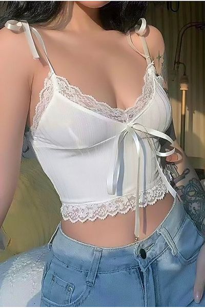 Köstebek Lolita Lace Crop Top - Μπλούζα με κορδόνια