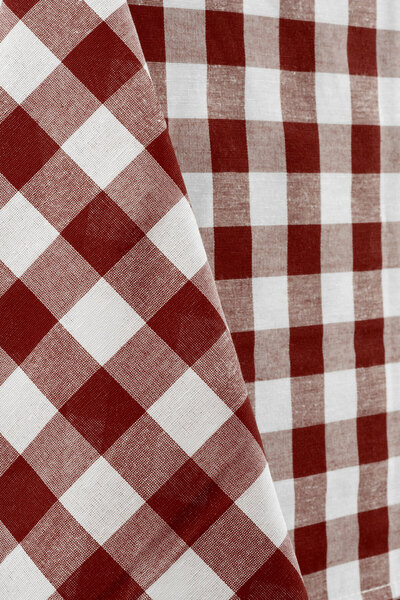 Soft Kare قماش زفير منقوش كبير باللون الأبيض العنابي (1 متر)