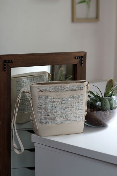 Moom Bag Γυναικεία τσάντα ώμου Cream Tweed με ρυθμιζόμενο λουράκι