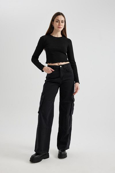 DeFacto Fitted Crew Neck Ribbed Camisole Basic Long Sleeve T-Shirt Y9870Az24Sp