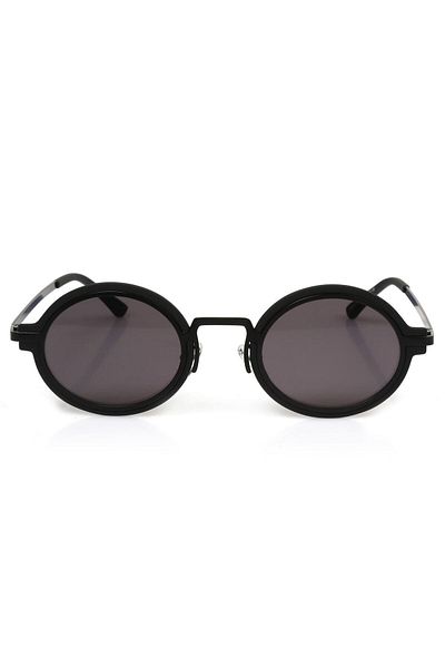 TomyHelf Women's Sunglasses with Black Glasses and Black Frames