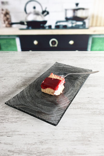 Sunu Organic Line Siyah Desenli Cam Tabak- 16,5x31,5 cm