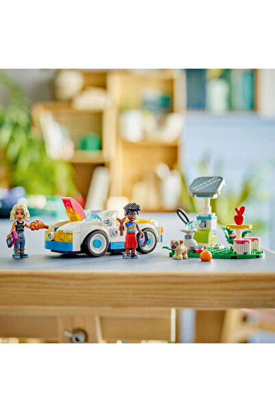 LEGO Friends Elektrikli Araba ve Şarj İstasyonu 42609