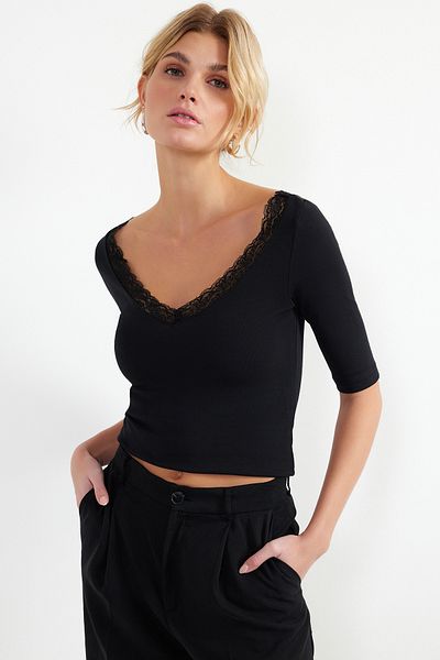 Trendyol Collection Black Lace Detailed V-Neck Fitted Cotton Stretchy Knitted Blouse TWOSS24BZ00041