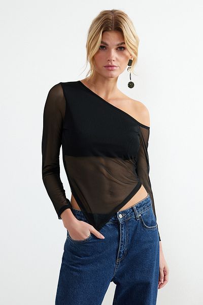 Trendyol Collection Μαύρη ασύμμετρη τούλινη πλάτη διαφανής πλεκτή μπλούζα TWOSS24BZ00047