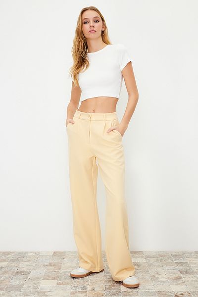 Trendyol Collection Világossárga, magas derekú, széles szárú/széles szárú, redőzött szőtt nadrág TWOAW21PL0076