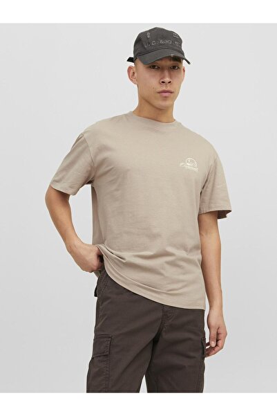 Jack & Jones تي شيرت بطبعة خلفية مكتوبة وطبعة صدر - برافا